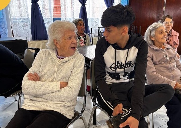 Casa abierta al servicio como puente entre generaciones